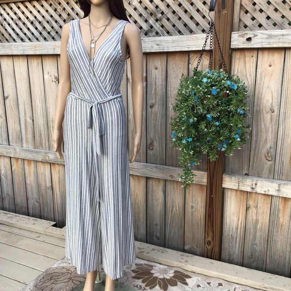 FRONT & BACK V~NECK SEMI~CROPPED SOFT JUMPSUIT - Picture 5 of 14